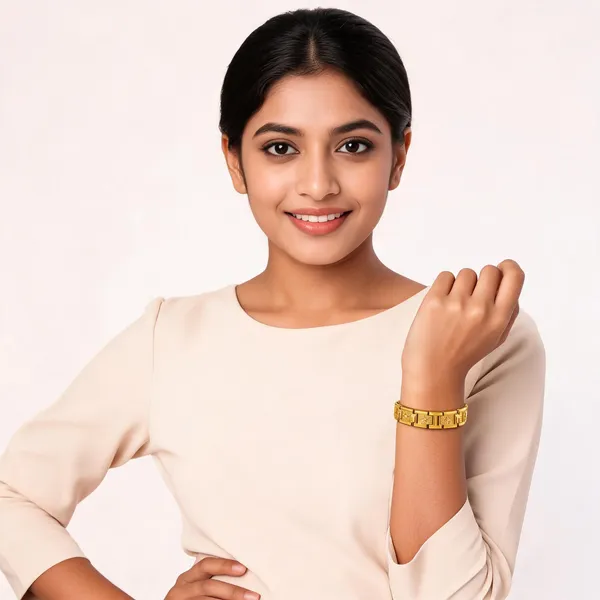 Gold_Alloy_Geometric_Textured_Link_Chain_Bracelet_For_Women