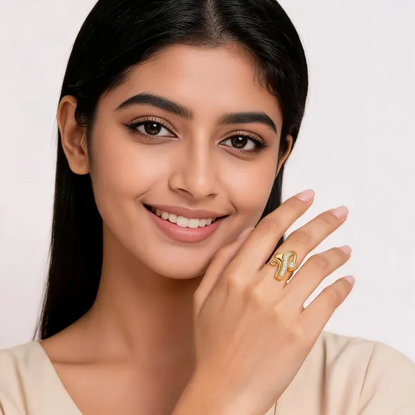 Gold_Alloy_Crystal_Heart_Swirl_Ring_For_Women