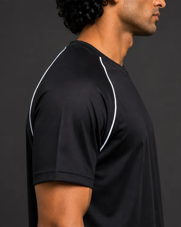 Black_Athletic_Fit_Sports_T_Shirt_For_Men