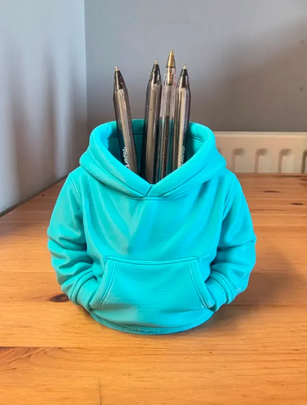 Teal_Pla_Plastic_Pen_Holder_For_Organizing_Pens,_Pencils_And_Stationery