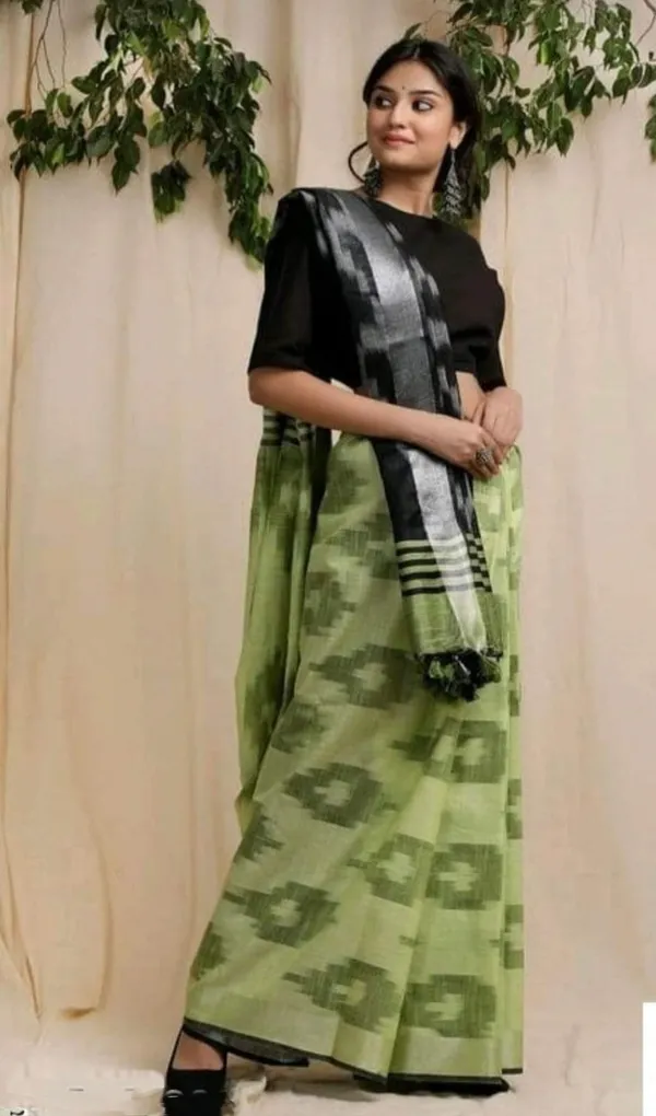 Black_And_Green_Premium_Cotton_Slub_Saree_For_Women