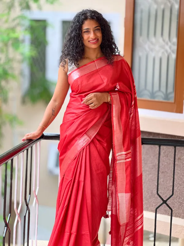 Red_Premium_Cotton_Linen_Saree_For_Women