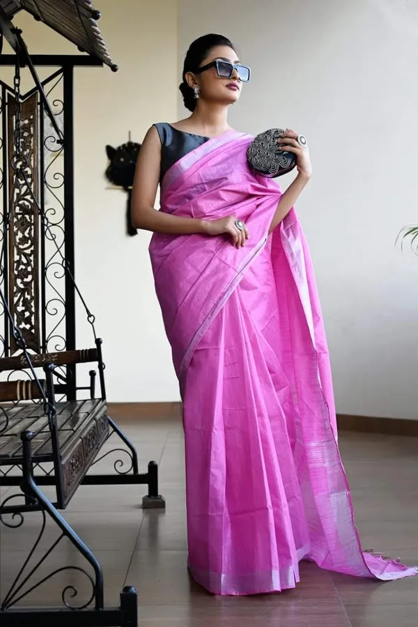 Black_And_Pink_Premium_Cotton_Linen_Saree_For_Women