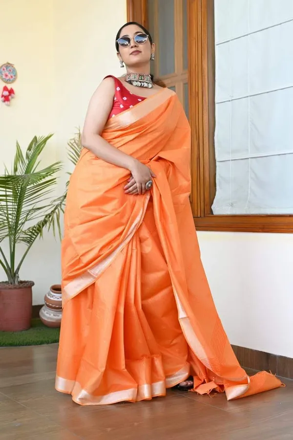 Red_And_Orange_Premium_Cotton_Linen_Saree_For_Women