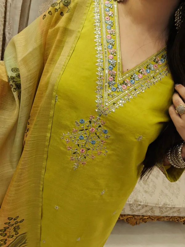 Never_Compromise_With_Our_Concept_Article_Guaranteed_Surety_For_Quality_Yellow