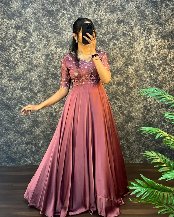 Featuring_Beautiful_Heavy_Gown_With_Duppata_Set_Which_Is_Beautifully_Decorated_Embroidered_And_Hand_Work_Rrrd03