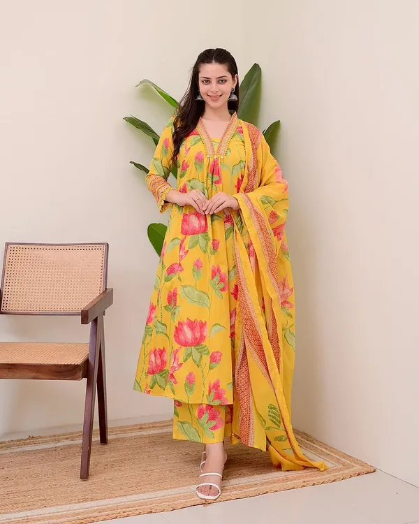 New_Stylish_And_Affordable_Beautiful_Look_Straight_Alia_Cut_Set_With_Beautiful_Print_And_Fabric_Pure_Cotton_Swsk14_Yellow