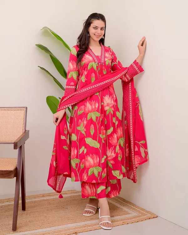New_Stylish_And_Affordable_Beautiful_Look_Straight_Alia_Cut_Set_With_Beautiful_Print_And_Fabric_Pure_Cotton_Swsk14_Red