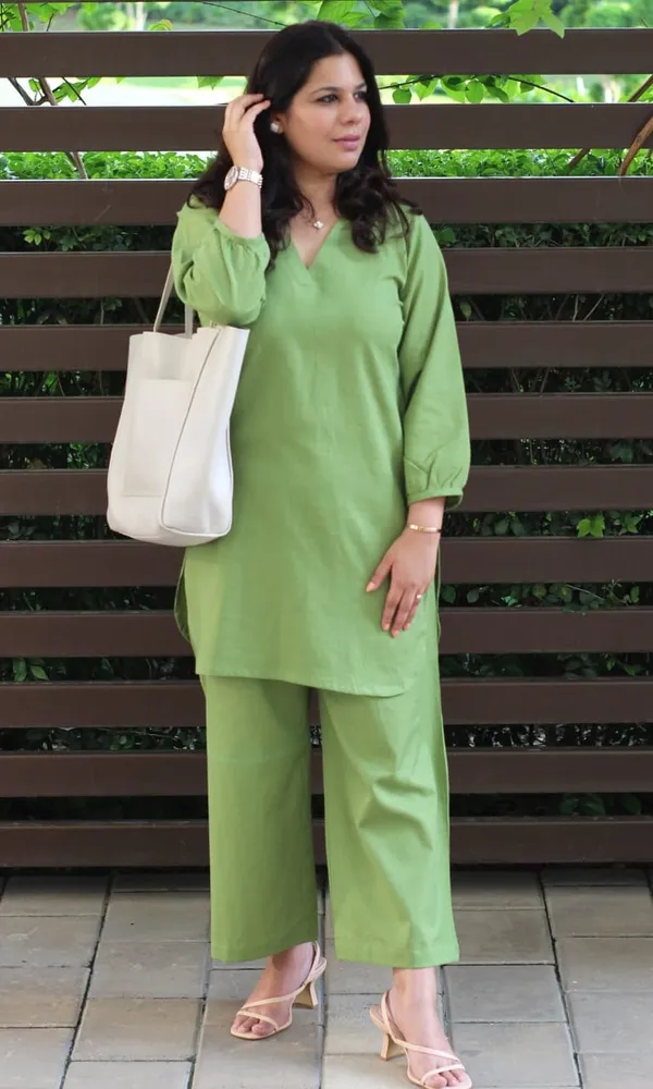 Upgrade_Your_Office_Wear_Wardrobe_With_This_Classy_Yet_Chic_Monochrome_Pant_Set_For_All_Day_Comfort_And_Trendy_Look_Swsk12_Dark_Green