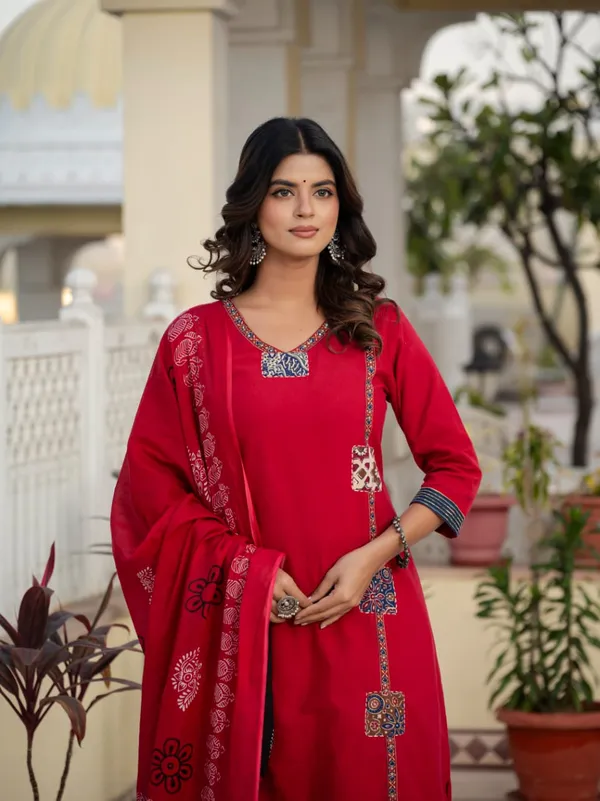 Beautifull_Straight_Petan_Set_With_Beautiful_Pech_Work_And_Hand_Katha_Work_On_All_Over_Kurti_Swsk11_Magenta_Pink