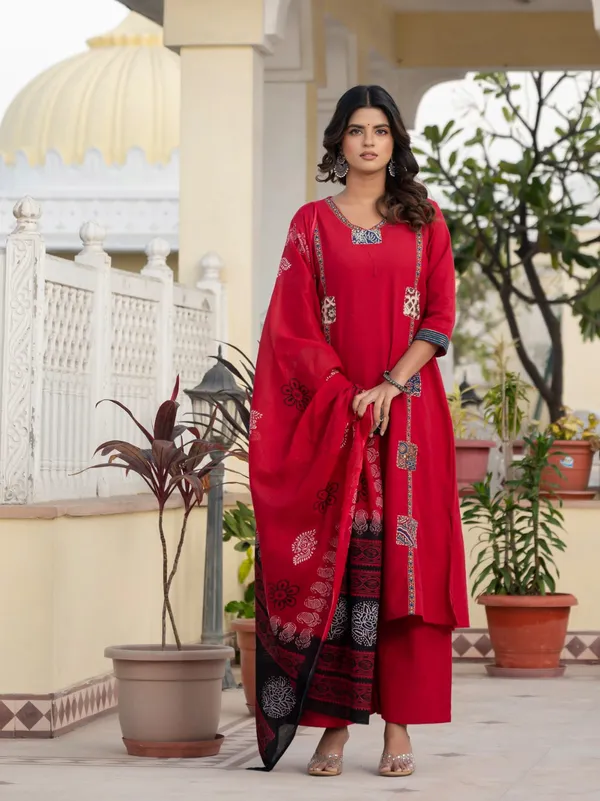 Beautifull_Straight_Petan_Set_With_Beautiful_Pech_Work_And_Hand_Katha_Work_On_All_Over_Kurti_Swsk11_Magenta_Pink
