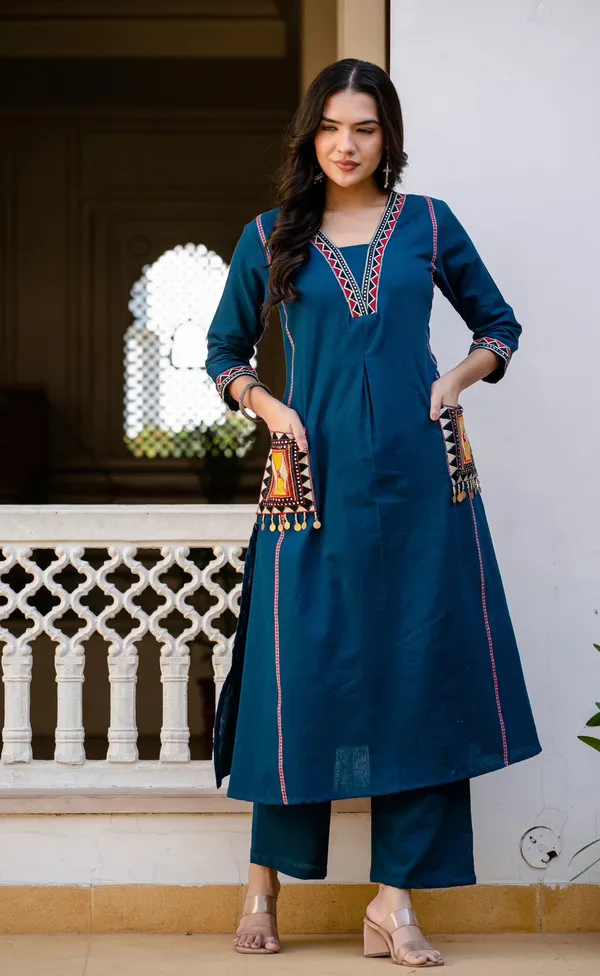 New_Stylish_And_Affordable_Beautiful_Look_Start_A_Line_Set_With_Beautiful_Elephant_Print_And_Fabric_Pure_Cotton_Swsk05_Navy_Blue