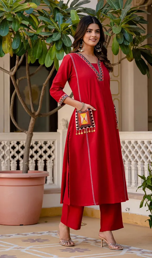 New_Stylish_And_Affordable_Beautiful_Look_Start_A_Line_Set_With_Beautiful_Elephant_Print_And_Fabric_Pure_Cotton_Swsk05_Red