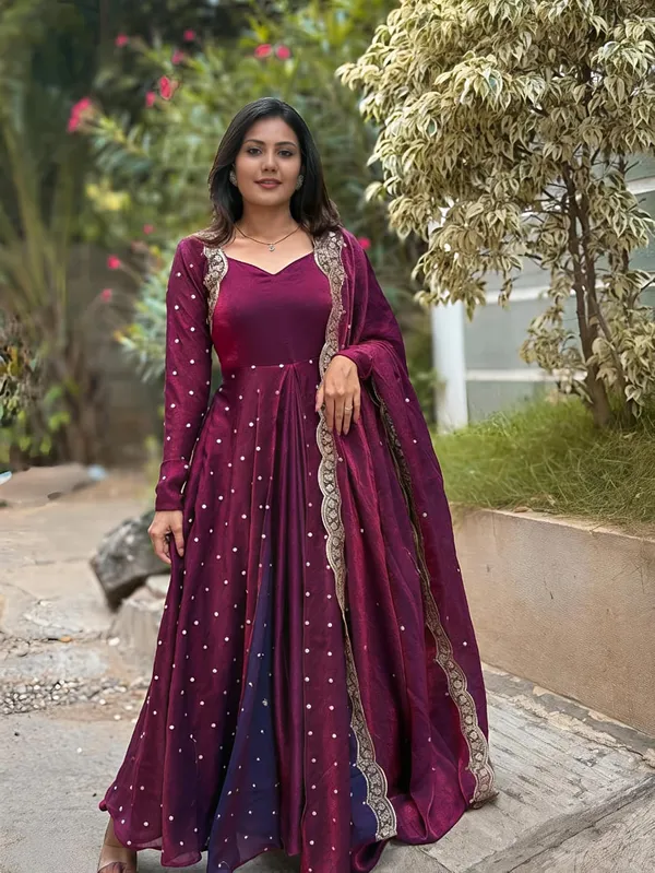 This_Exquisite_Georgette_Anarkali_Rrrd30_Mehroon