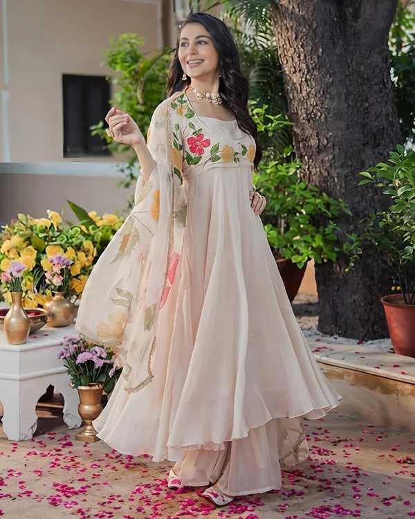 Ivory_Blossom_Grace_Anarkali_Suit_Rrrd34