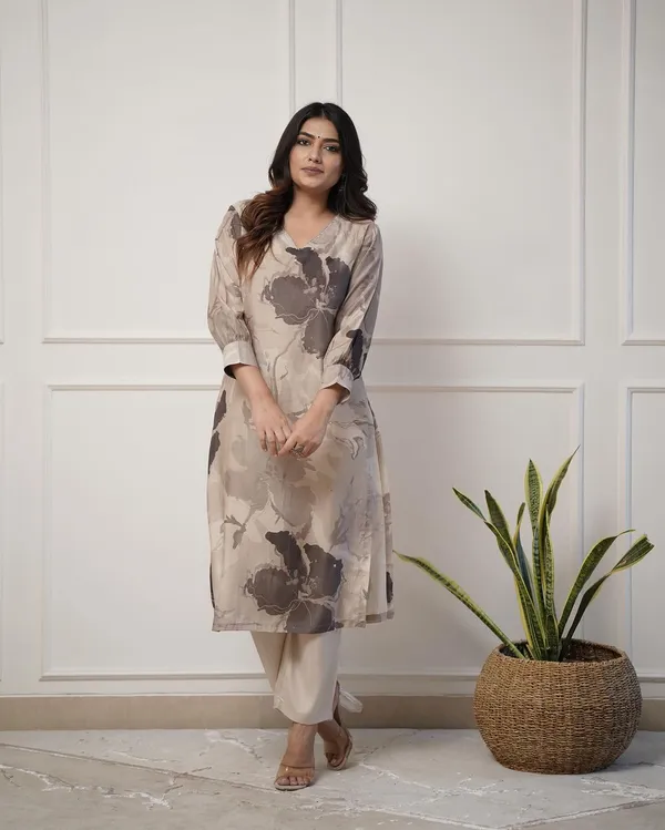 Enjoy_New_Floral_Kurta_Pant_Set_With_Amazing_Lace_Work_Rd03_Nude_Cream