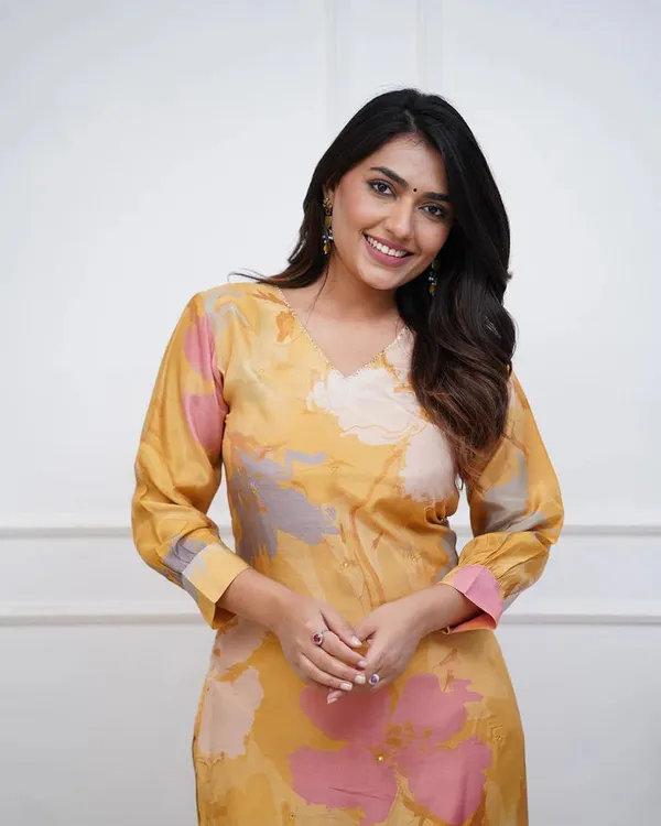 Enjoy_New_Floral_Kurta_Pant_Set_With_Amazing_Lace_Work_Rd03_Yellow