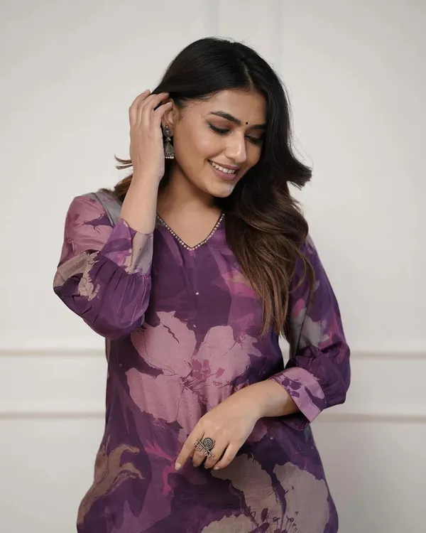Enjoy_New_Floral_Kurta_Pant_Set_With_Amazing_Lace_Work_Rd03_Purple
