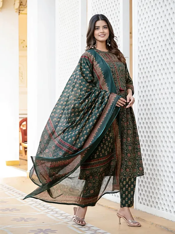 Fine_Taj_Cotton_60_60_Fabric_With_Beautiful_Printed_Kurti_With_Plazo_With_One_Side_Pocket_On_Pant_Swsk60