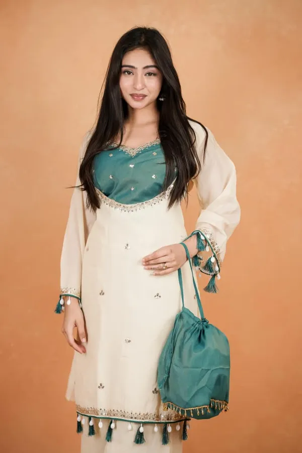 Featuring_Beautiful_Heavy_Suit_Set_Which_Is_Beautifully_Decorated_Embroidered_And_Hand_Work_It_Is_Paired_With_Matching_Plazzo_Complet_Lining_With_Beautiful_Work_Rrrd39_Green