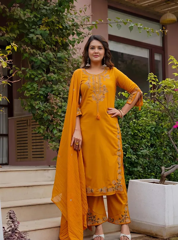 Classic_Mustard_Floral_Embroidered_Kurta_Set_Swsk66