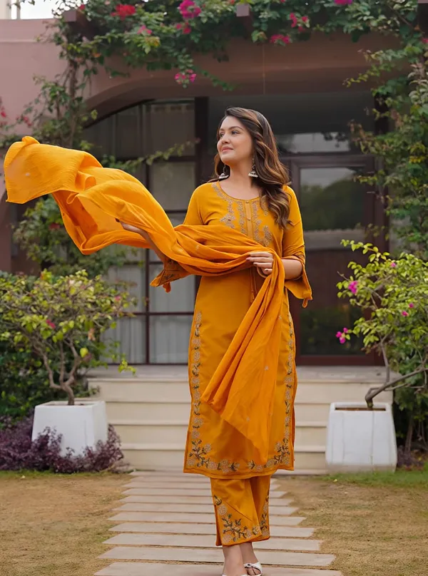 Classic_Mustard_Floral_Embroidered_Kurta_Set_Swsk66