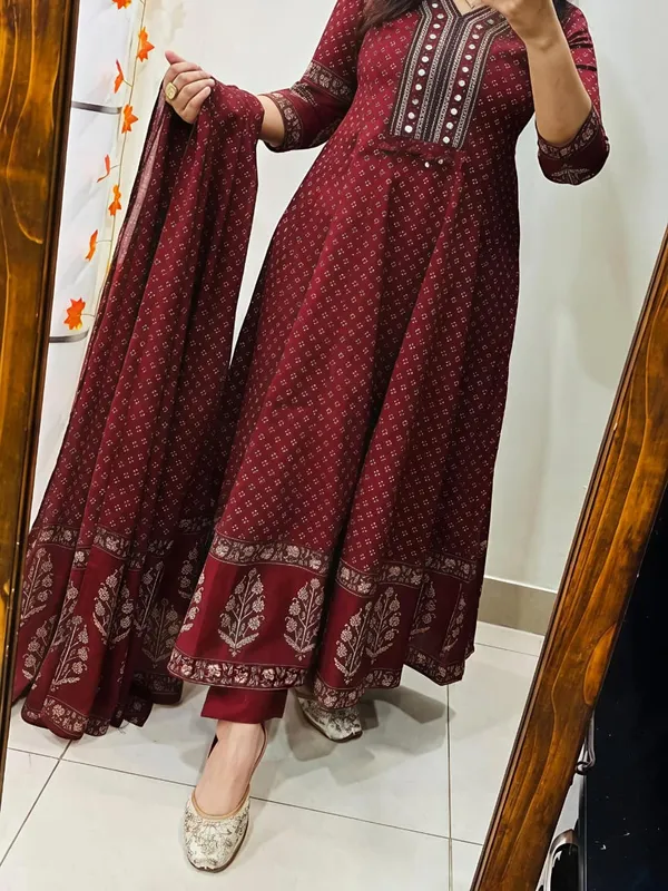 Royal_Bandhej_Printed_Anarkali_Suit_Set_With_Dupatta_Rd60_Maroon