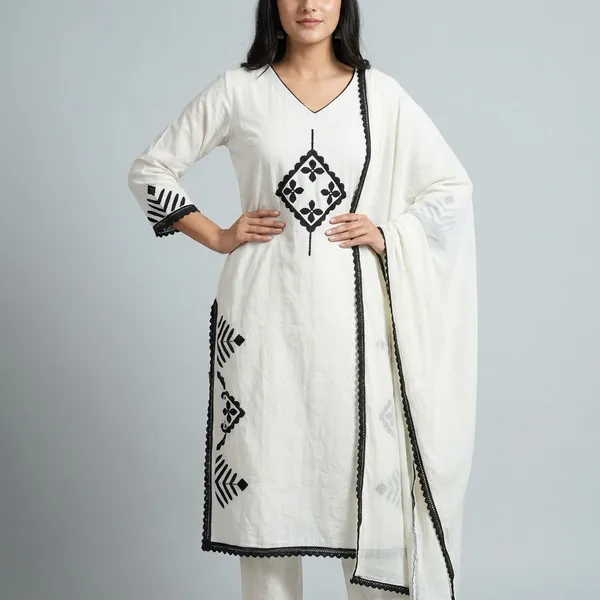 We_Are_Here_To_Spread_Some_Magic_To_Your_Ethnic_Heavy_Cotton_Katha_Work_And_Embroidery_Work_And_Beautiful_Lace_Work