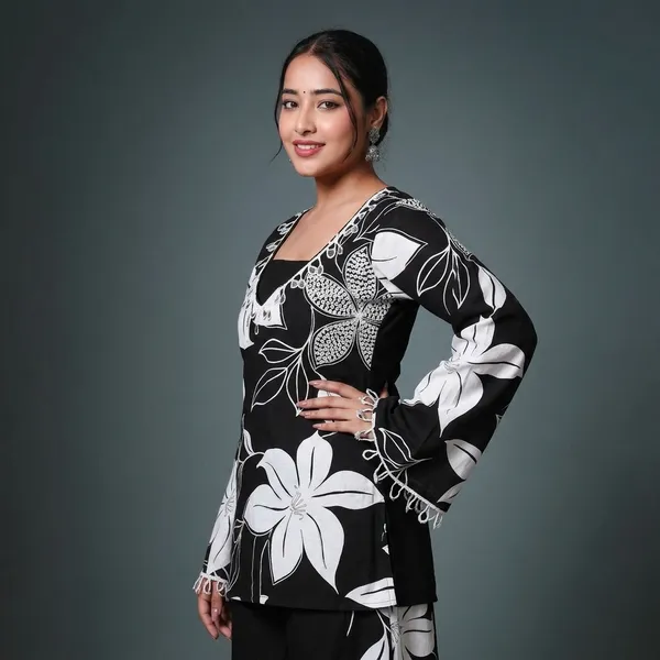 Adorn_Yourself_In_Festive_Elegance_With_This_Stunning_Maroon_Floral_Coord_Set_Rrrd37_Black