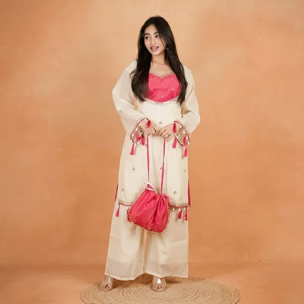 Featuring_Beautiful_Heavy_Suit_Set_Which_Is_Beautifully_Decorated_Embroidered_And_Hand_Work_It_Is_Paired_With_Matching_Plazzo_Complet_Lining_With_Beautiful_Work_Rrrd39_Pink