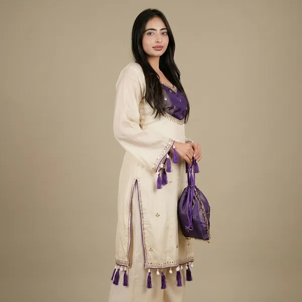 Featuring_Beautiful_Heavy_Suit_Set_Which_Is_Beautifully_Decorated_Embroidered_And_Hand_Work_It_Is_Paired_With_Matching_Plazzo_Complet_Lining_With_Beautiful_Work_Rrrd39_Purple