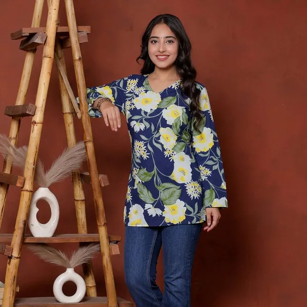 Elevate_Your_Ethnic_Wardrobe_With_This_Chic_And_Vibrant_Fuchsia_Pink_Blue_Skay_Green_Kurti_Featuring_A_Striking_White_Lily_Print_This_Piece_Is_Designed_For_The_Modern_Woman_Who_Loves_A_Mix_Of_Classic_Charm_And_Edgy_Details_Rrrd40_Navy