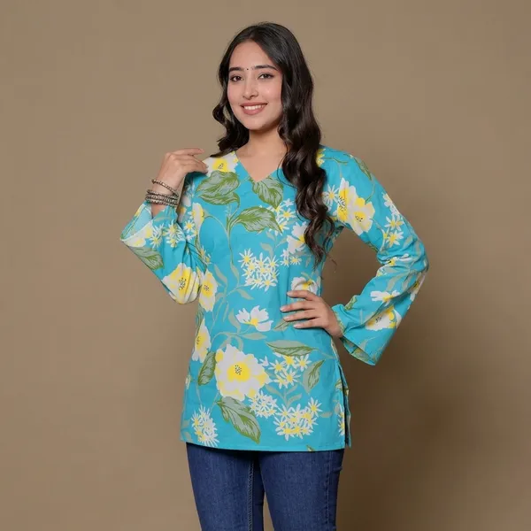 Elevate_Your_Ethnic_Wardrobe_With_This_Chic_And_Vibrant_Fuchsia_Pink_Blue_Skay_Green_Kurti_Featuring_A_Striking_White_Lily_Print_This_Piece_Is_Designed_For_The_Modern_Woman_Who_Loves_A_Mix_Of_Classic_Charm_And_Edgy_Details_Rrrd40_Sky_Blue