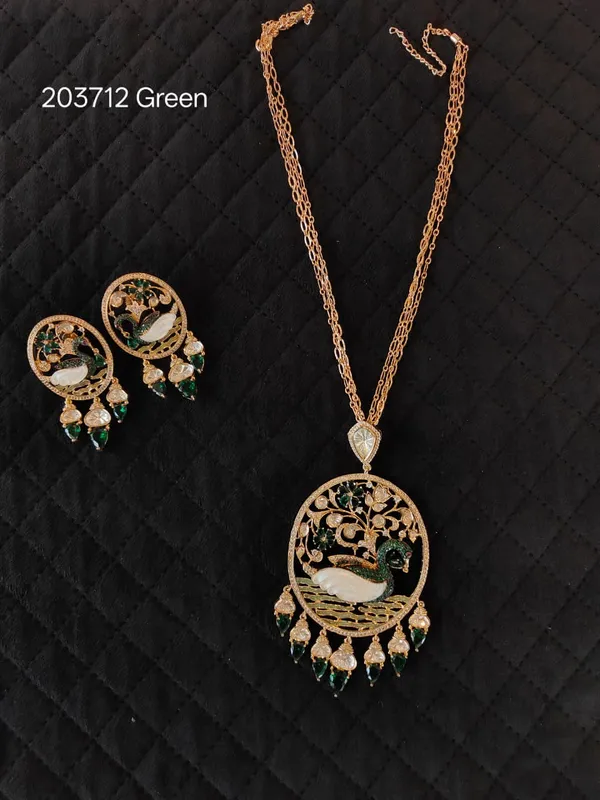 Gold_And_Green_Stone_Brass_Peacock_Motif_Necklace_Set_For_Women
