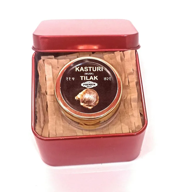 Kasturi_Powder_Tilak