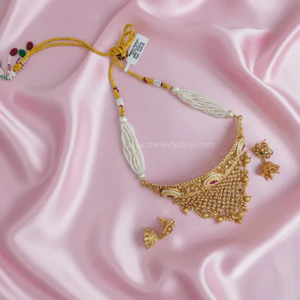 Swarnika_Pearl_Temple_Necklace_Set