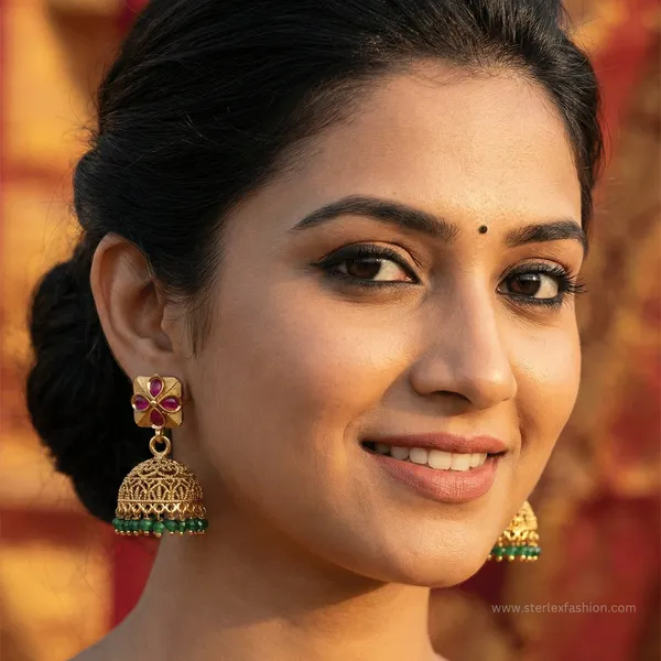 Golden_Aarohi_Jhumki