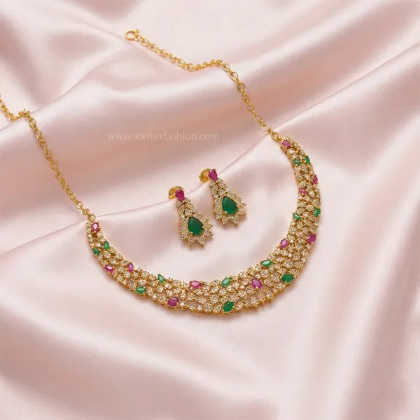 Heritage_Pink_Emerald_Necklace_Set