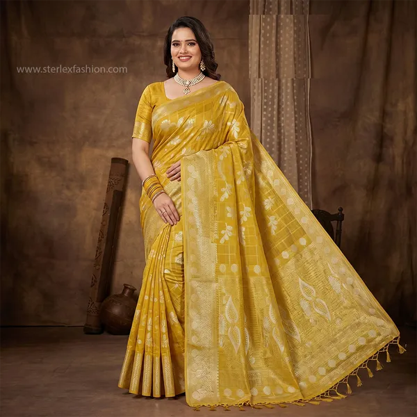 Aavira_Zari_Saree