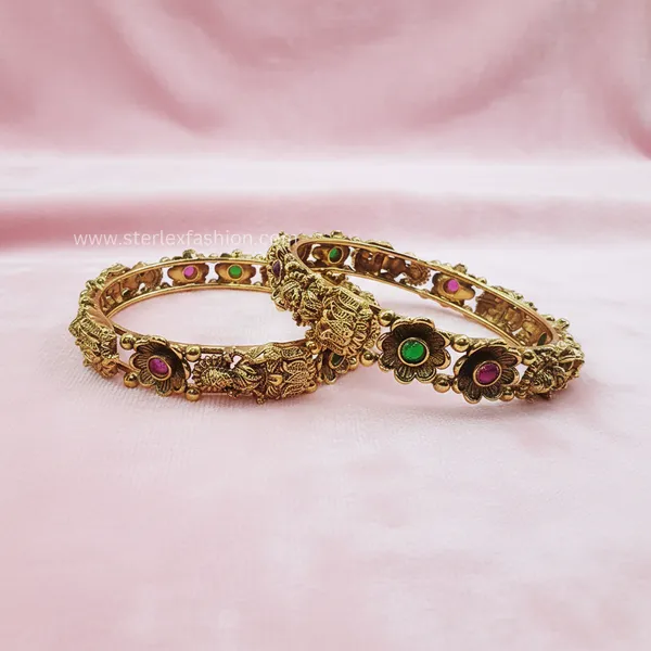 Padma_Divine_Bangle