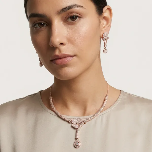 Gold_Light_Star_Ad_Necklace_Set