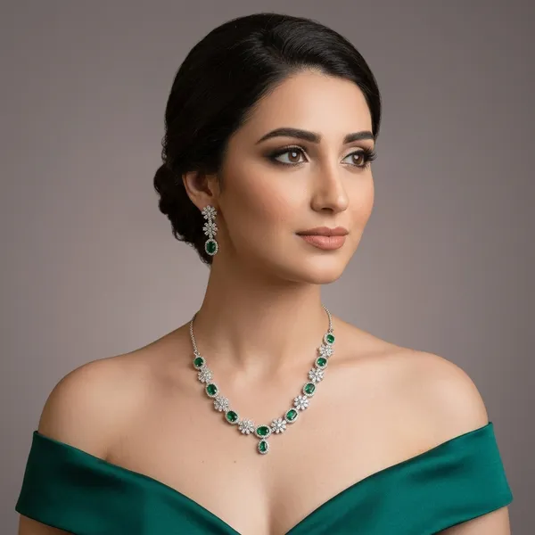 Elite_Star_Green_Ad_Necklace
