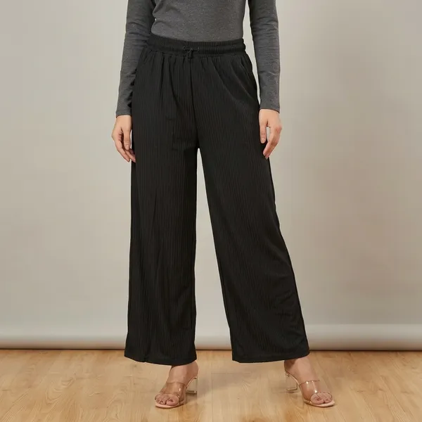 Velora_Wide_Black