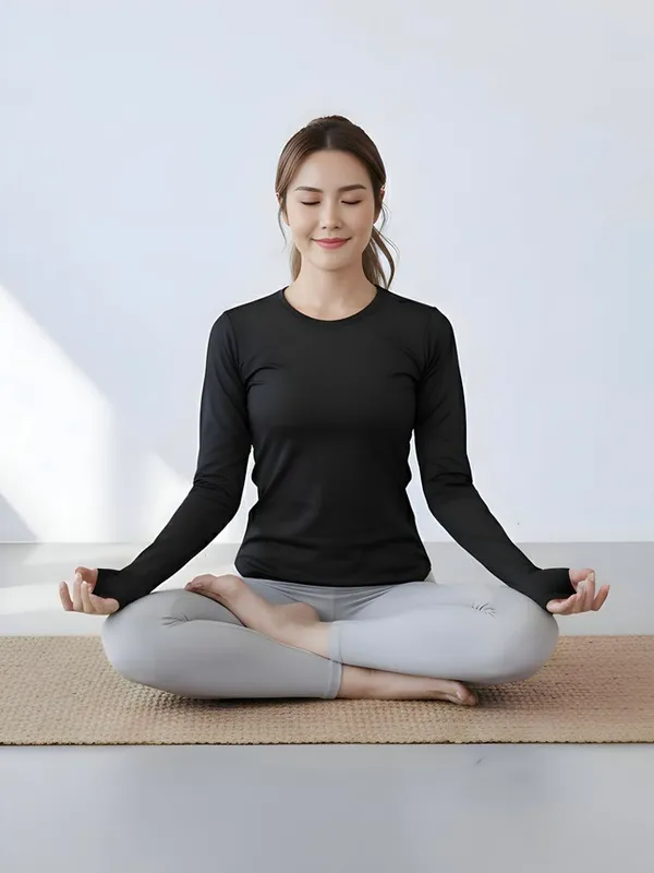 Black_Lycra_Poly_Elastic_Wrap_Fit_Activewear_Top_For_Women