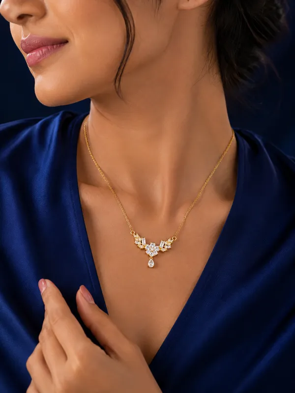 Elegant_Crystal_Blossom_Statement_Pendant_With_Adjustable_Gold_Chain