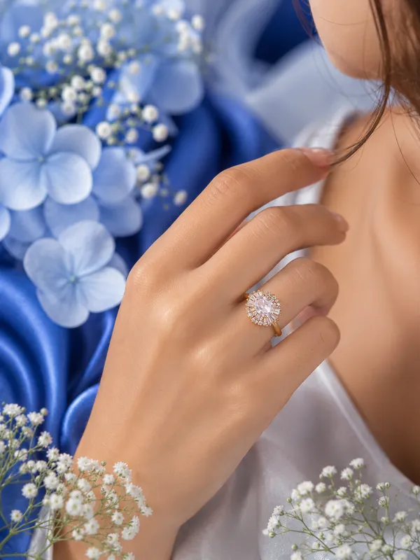 Gold_Plated_Stainless_Steel_Oval_Blush_Pink_Crystal_Ring_With_Sunburst_Halo