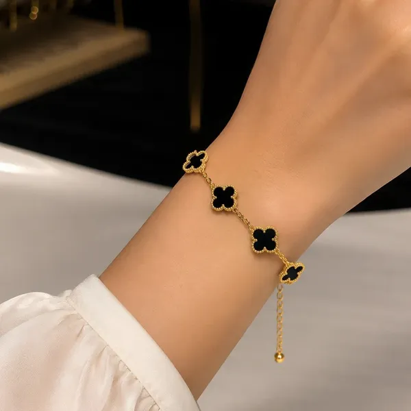 Korean_Style_Gold_Chain_Bracelet_With_Black_Clover_Motifs_–_Tarnish-Free_Jewellery