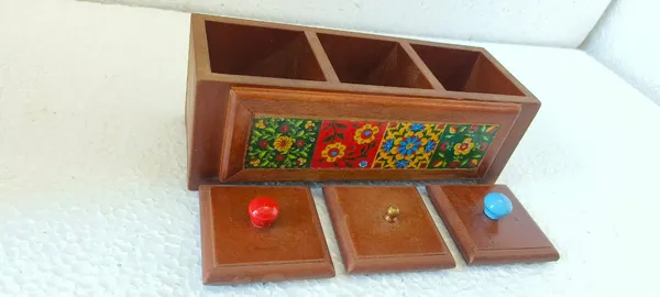 Wood_Traditional_Floral_Three_Drawer_Storage_Organizer