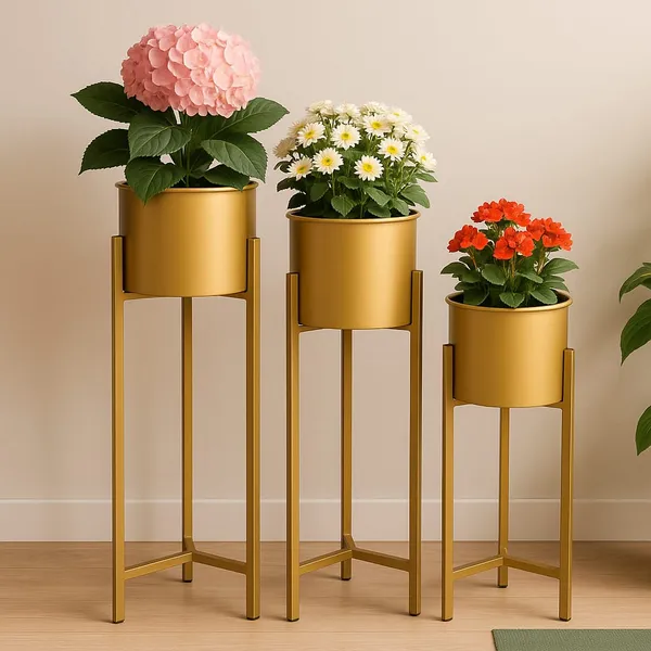 Metal_Modern_Gold_Tone_Set_Of_3_Cylindrical_Planter_Pot_Set