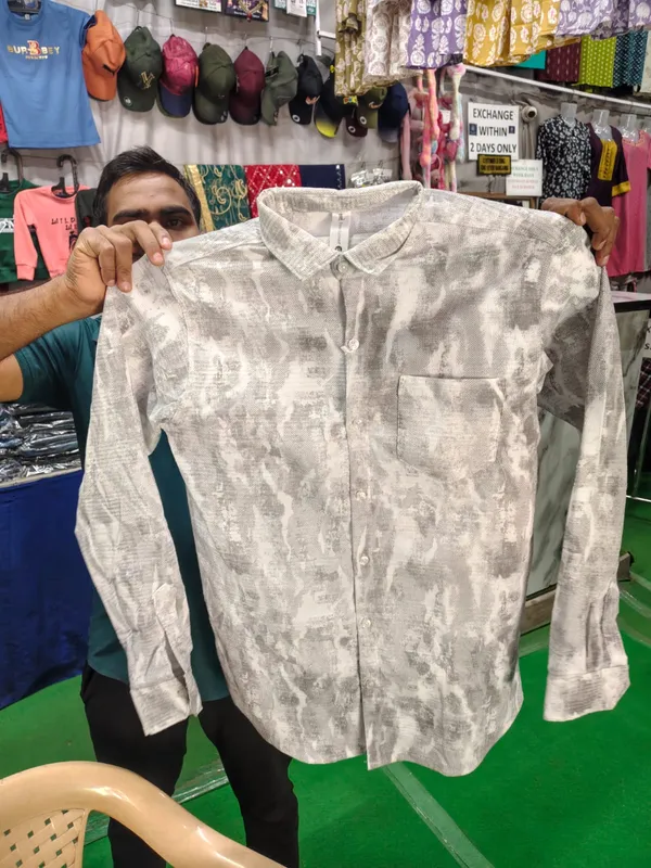 Light_Grey_Cotton_Relaxed_Fit_Abstract_Print_Casual_Shirt_For_Men